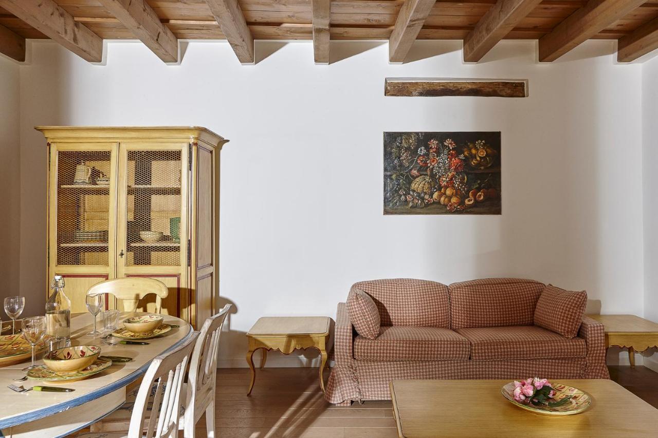 Joivy Charming Apartment Centre Of Como Eksteriør billede